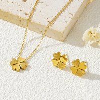 New Design Sense Four Peach Heart Four Leaf Clover Necklace Versatile Stainless Steel High Grade Clavicle Chain Exquisite Gifts