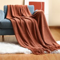 Gruby koc z dzianiny z frędzlami, jednolity kolor, styl boho, dziergany pokrowiec na sofę, miękki, ciepły, teksturowany koc do salonu.