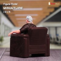 1/87 1/64 1/43 1/24 1/18 Miniatures Figure Gangster Old Man Sit Sofa Mini Figurines 3D Doll Model Scene Props Display
