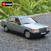 Bburago 1:24 Mercedes-Benz 190E Alloy Sports Car Model Diecast Metal Retro Old Car Vehicles Model Simulation Childrens Toys Gift