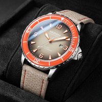 Montre à quartz pour hommes AOCASDIY, avec boîtier en alliage, affichage de la date et fonction lumineuse, style rétro pour activités de plein air, cadeau idéal pour les hommes.
