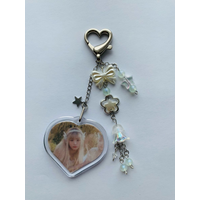 Acrylic keychains with a music theme, featuring a member of a South Korean girl group; Y2K handmade jewelry.