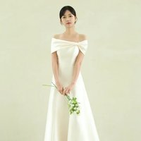 Sondr Simple Off the Shoulder Korea Wedding Dresses A Line Corset Back Customized Bridal Gown Photos Shoot Satin Party Dress