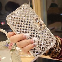 Luxury Diamond Leather Case For iPhone 17 Air 16 15 14 Plus 12 13 11 Pro Max XR X XS Flip Stand Glitter Protection Cover Funda