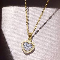 Lnkry Exquisite Heart Shape Pendant Necklaces Certified Round Cut Moissanite Halo Necklace For Women Girls Birthday Jewelry Gift