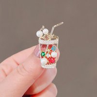 Fashion Cute Summer Juice Cup Funny Luxury Brooch For Women Designer Shiny Cup Pins For Backpack Clothing Decorative Jewelry