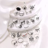24pcs/set type Punk Gothic Heart Skull Spider Poker Finger Ring Men's Fashion Hip Hop
