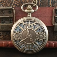 Vintage Bronze Pistolenschädel verteidigt die Freiheit Zweiter Verfassungszusatz Militärquarz Halskette Taschenuhr Anhänger für Männer Halloween Chr