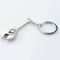1PCS Mini Adjustable Wrench Key Chain Adjustable Metal Spanner Keyring Hand Tool Rotatable Nut Small And Portable Hand Tool Key
