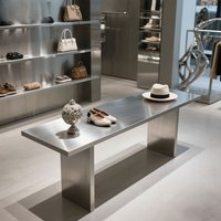 Clothing store Nakajima table, flowing water table, stainless steel display table, shoe bag shoe store display table