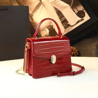 Elegant Women's Diaper Bag Minimalist Crossbody Handbag Luxury Designer Tote Vintage Leather Original Retro Party Bag