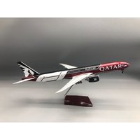 47cm Airplane Model for B777-300 Qatar Model Planes Resin Diecast Static Miniatures Collectible Plane with Landing Gear Wheels