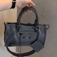 Spring and Summer Willow Nail Locomotive Bag 2026 New Kusa Spice Girl Burst Fashion Calf LeatherMini Crossbody Portable Armpit