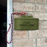 2 Sets Doorbell Sign for Joke Gag Pranks Gift Front Toward Enemy Fake Mine Wire Prop Replicant Do Not Knock Disturb
