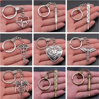 Souvenir Gift For Medical Students Teacher Metal Alloy Syringe Thermometer Medical Symbol Key Chain Keyring Key Holder