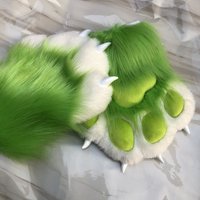 Adorable Plush Claw Gloves Furry Costume Kig Animal Paw Handwear Cosplay Props Soft Toy Suitable for Anime Character Them...