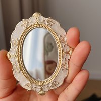 Retro European-style Relief Hand Mirror Makeup Mirror Portable Home Ethnic Style Decoration Atmosphere Court Style Mirror