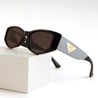 Light Luxury Small Cat Eye Fashion Sunglasses Women Triangle Premium Sunshade Sun Glasses Ladies UV400 Sunglass Gafas 2026 New