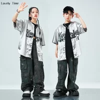 Chłopcy Hip Hop Srebrna Kurtka Street Dance Cargo Spodnie Dziewczynki Cool Streetwear Płaszcz Dzieci Jazz Ubrania Zestawy Dziecko K-pop Błyszczące Kostiumy