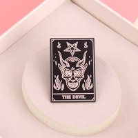 Dark-themed Devil Tarot card brooches, trendy metal badges, personalized decorative pins and accessories are suitable