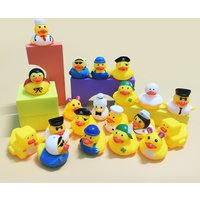 1pcs Rubber Duck for Jeeps Ducking, Assortment Ducks Bulk Mini Rubber Duckies for Kids Toys Birthday Gifts Party Favors