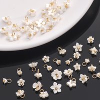 5Pcs Resin Mini Flower Pendant White Handmade DIY Jewelry Bracelet Earring Accessory Material