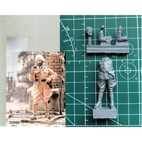 1/35 High-quality Cast Resin Model Assembly Kit, War Correspondent, Unpainted, Needs To Be Assembled