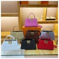 Retro Ready Diaper Bag For Women Leather Crossbody Bag Luxury Vintage Tote Minimalist Designer Large Capacity Elegant