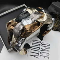New Maillard style mixed and matched color woven wide edge braid headband headband hair clip hair clip Sen women's simple