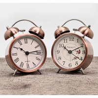 1pc Nordic Retro Metal Alarm Clock, Creative Decoration Table Clock Desktop Minimalist Student Bedroom Luminous Clock