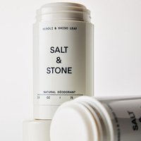 SALT&STONE Fragrance Deodorant Stick Long-lasting Scent Sandalwood Fragrance Refreshing Non-sticky Underarm Care Eliminates Odor
