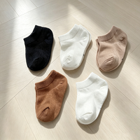 5 pairs of soft fabric baby socks in caramel color for infants and toddlers, suitable for babies aged 0-1 years, featuring boat