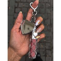 Metal Portable Lipstick Holder with Mini Mirror, Stylish Hanging Decoration Storage Rack, Portable Makeup Storage Accessory.