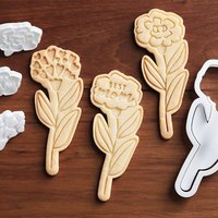 5Pcs Carnation Cookie Mold Set Mother's Day Flower & "Best Mom" Embossed Cutters for Valentine's Day Baking Homemade Cake Gifts