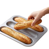 Non-stick perforated baguette mold, 3-hole French bread baking pan, carbon steel baguette baking pan, for home kitchen