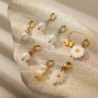 CARLIDANA 2 PCS Gold Plated Pearl Daisy Charms for Bracelet Necklace Jewelry Making DIY Fashion Jewelry Pendants with Clasp