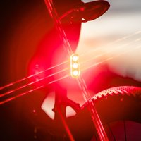 RAVEMEN TR600 Bike Rear Light Bicycle LED Taillight USB Rechargeable 2000mAh Auto On-Off Brake Detection 600 LM High Visibility