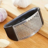 Ergonomic Garlic Press Manual, Stainless Steel with Comfort Grip - Handheld Chopper for Garlic Vegetables, Durable Kitchen Tool