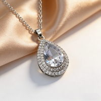 Water Drop & Heart Crystal Pendant Necklace for Women, Rhinestone Design, Delicate Choker Clavicle Chain Jewelry Gift for Girls