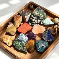Natural Crystals Raw Stones Quartz Crystal Reiki Chakra Healing Rock Mineral Specimen Aquarium Home Decoration Gemstones Gift