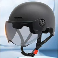 Reitschutzhelme, leichte Halbhelme mit Schutzbrille, reflektierenden Aufklebern, Sonnenschutz, verstellbar in allen Jahreszeiten