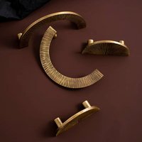High End Retro Cabinet Handle Antique Handmade Hammer Pattern Furniture Handle Creative Semi-circular Vertical Pattern Handle