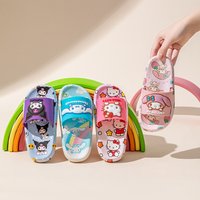 Hello Kitty stylish slippers, non-slip platform sandals, beach shoes, closed-toe mesh shoes, suitable for home and travel wear.