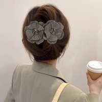 AWAYTR Women Rhinestone Hair Clips New Headwear Flower Hair Clip Elegant Barrettes for Ladies Girls Hair Accessoires