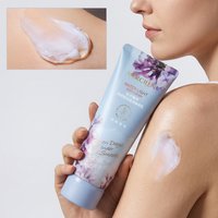 Mercilen Water Glow Essence Anti-Wrinkle Polishing Body Lotion, Deeply Moisturizes Dry Skin, Quickly Absorbs, Makes Skin Radiant and Charming, While Also Nourishing and Moisturizing, with a Fragrance,