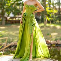 2024 sexy and elegant dress with strapless ruffle edge large swing floor opening fake chiffon long dress dinner dress