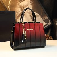 2025 New style patent leather versatile women's bag, middle-aged mom's bag, single-shoulder crossbody handbag, fashionable bag