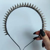 Halloween punk style Rivet Punk Spike Headband Studded Headband Fashion Headwear Simple Party Hair Band Hair Clips for Women