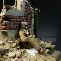 1/35 resin soldier model - wounded American soldier. Unassembled and unpainted DIY kit - 924R