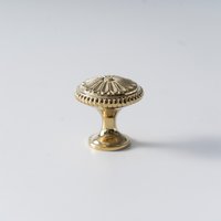 Gold Flower Brass Oval Knob Kitchen Cabinet Handles Door Pull Knobs for Dresser Drawer Solid Brass Chrome Furniture Hardware